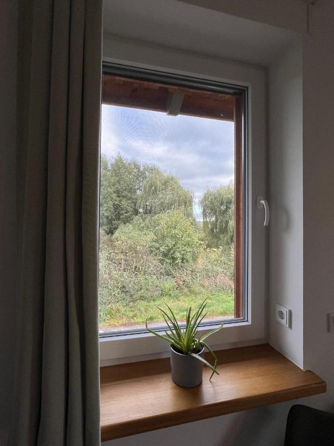 Ferienhaus Auszeit Mit Sauna Schwarz Exterior foto