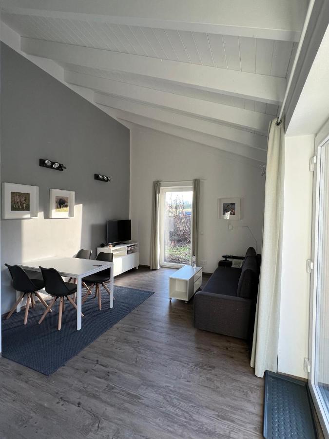 Ferienhaus Auszeit Mit Sauna Schwarz Exterior foto